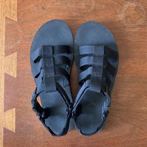 Teva sandal